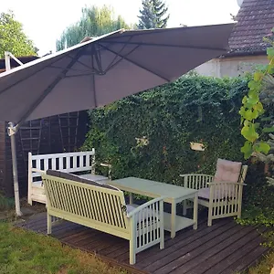 Mieszkanie Z Ogrodkiem Wrocław